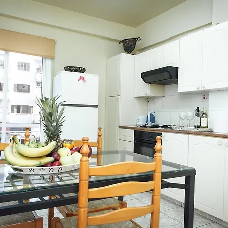 Laila's Apartamento Larnaca